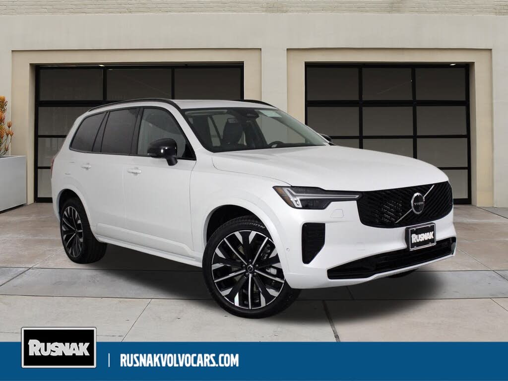 2026 Volvo XC90 B6 Ultra Dark 7-Passenger AWD