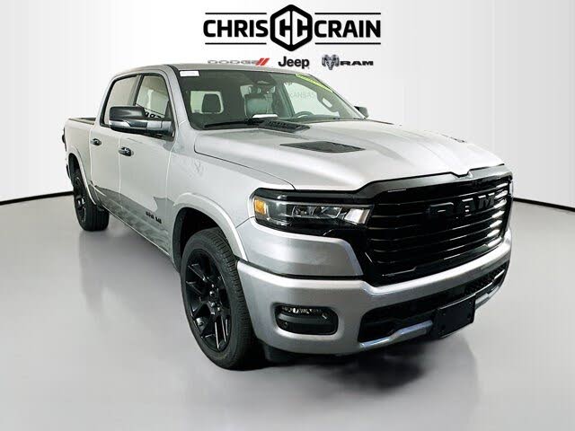 2025 RAM 1500 Laramie Crew Cab 4WD