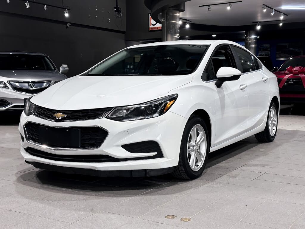 2017 Chevrolet Cruze LT Sedan FWD