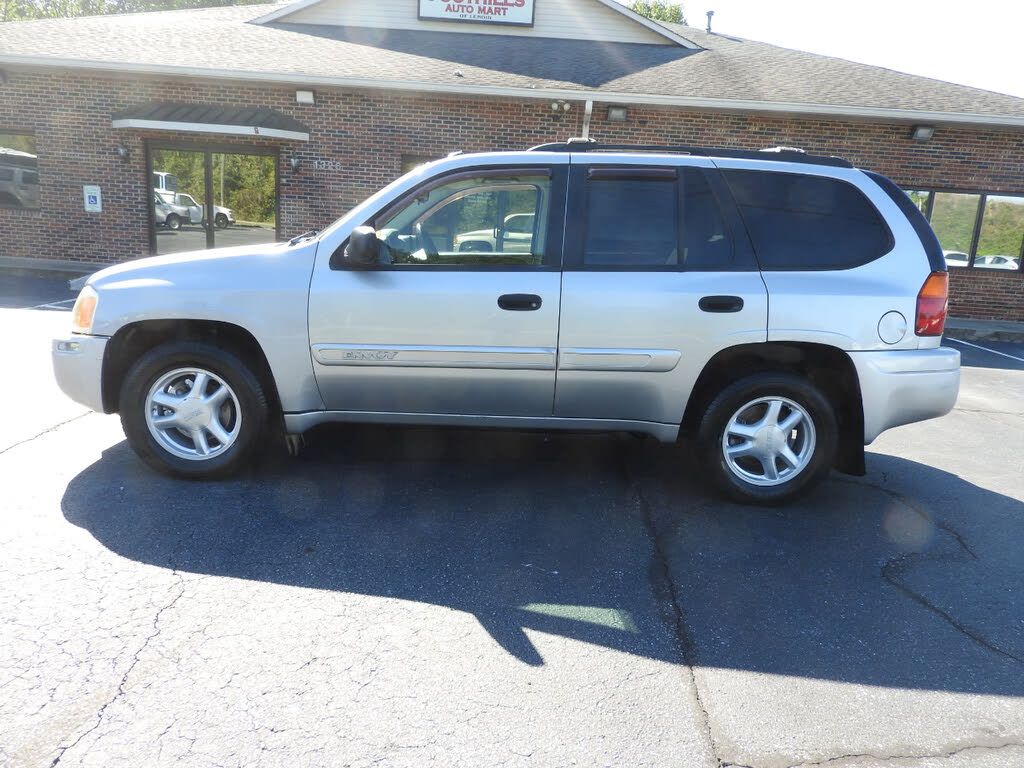 2005 GMC Envoy 4 Dr SLE 4WD SUV