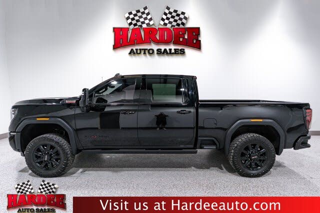 2024 GMC Sierra 2500HD AT4 Crew Cab 4WD
