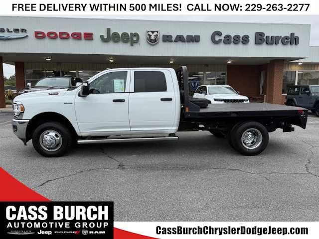 2023 RAM 3500 Chassis Tradesman Crew Cab LB DRW 4WD