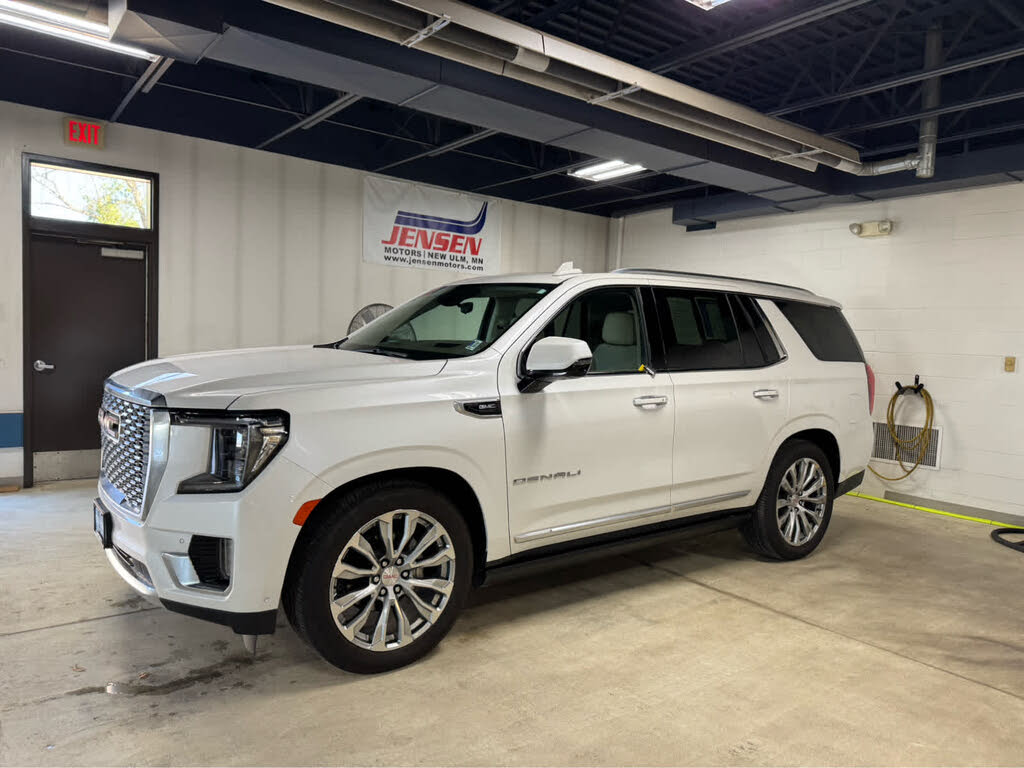 2024 GMC Yukon Denali 4WD