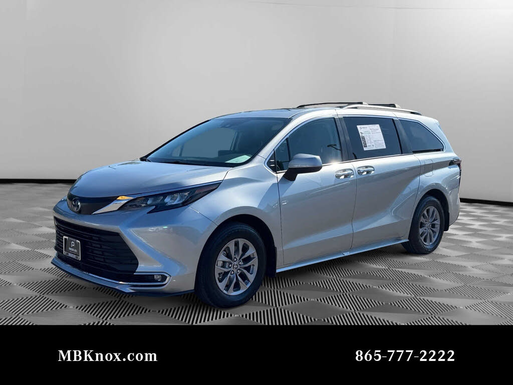2024 Toyota Sienna XLE 7-Passenger AWD