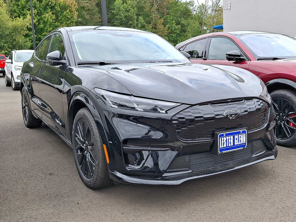 2025 Ford Mustang Mach-E Premium AWD