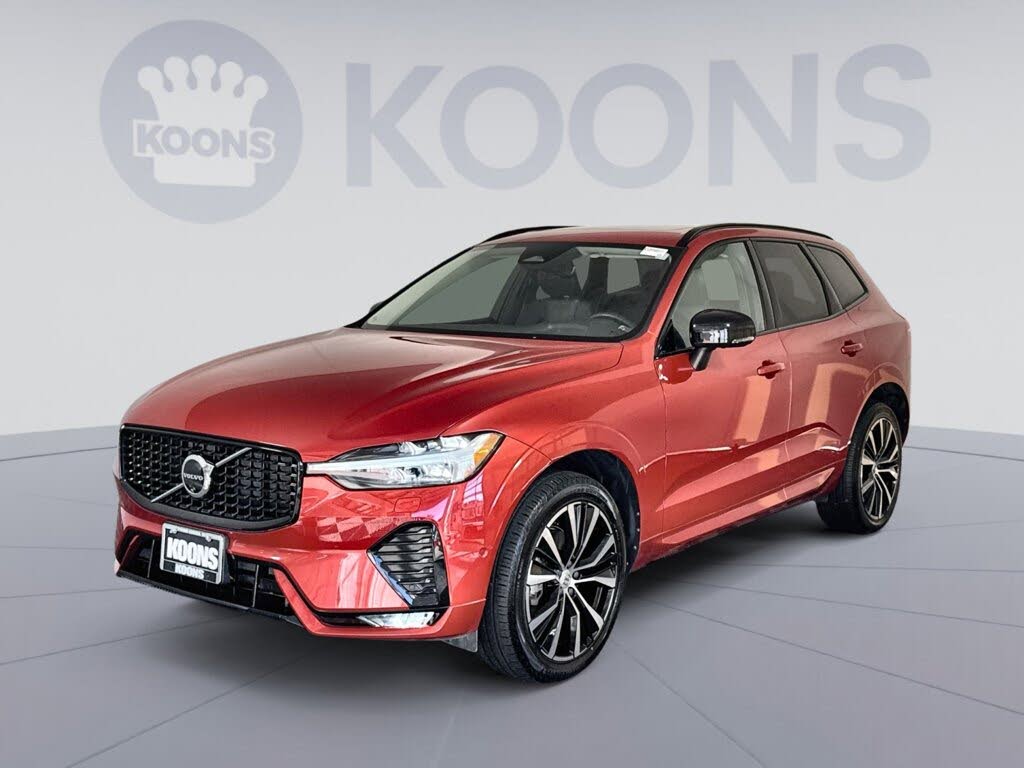 2024 Volvo XC60 B5 Plus Dark Theme AWD
