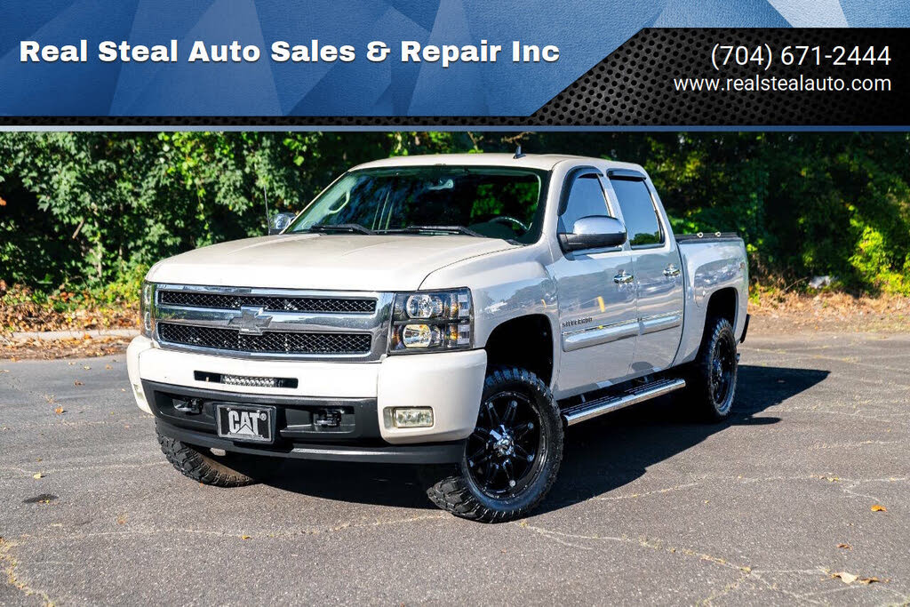 2010 Chevrolet Silverado 1500 LTZ Crew Cab 4WD
