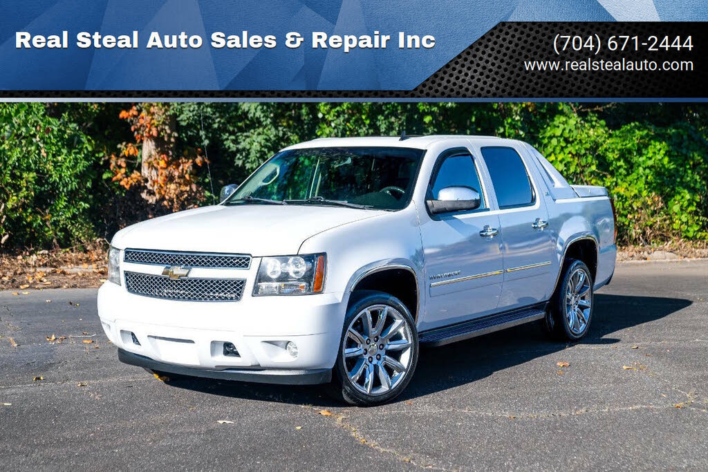 2011 Chevrolet Avalanche LTZ 4WD