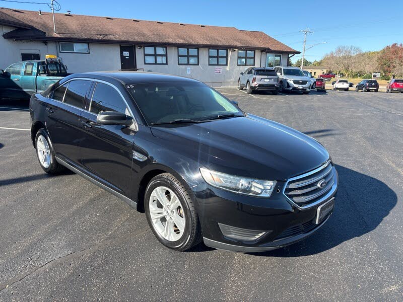 2016 Ford Taurus SE