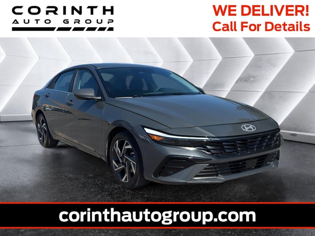 2024 Hyundai Elantra SEL FWD