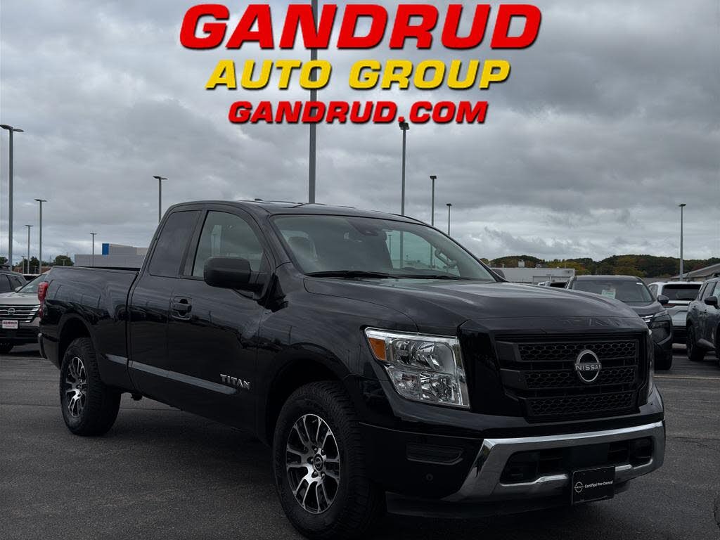 2024 Nissan Titan SV King Cab 4WD