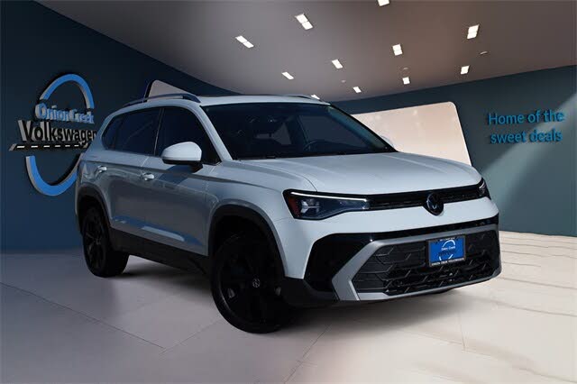 2025 Volkswagen Taos SE FWD