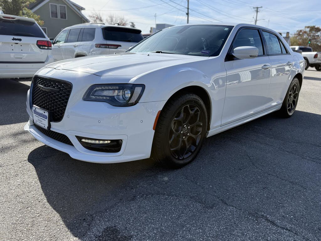 2022 Chrysler 300 Touring L AWD