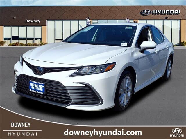 2024 Toyota Camry LE FWD