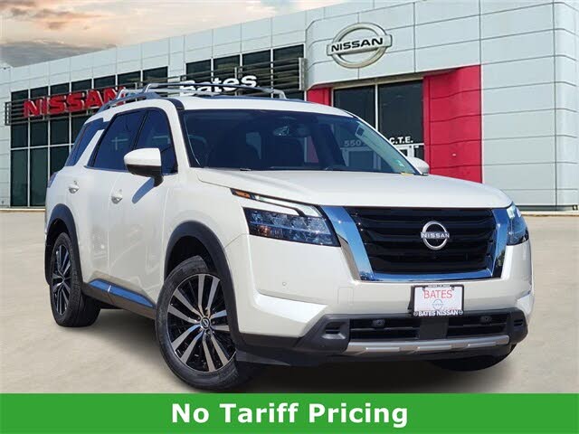 2024 Nissan Pathfinder Platinum FWD