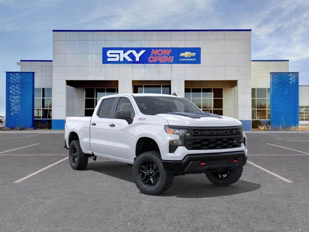 2026 Chevrolet Silverado 1500 Custom Trail Boss Crew Cab 4WD