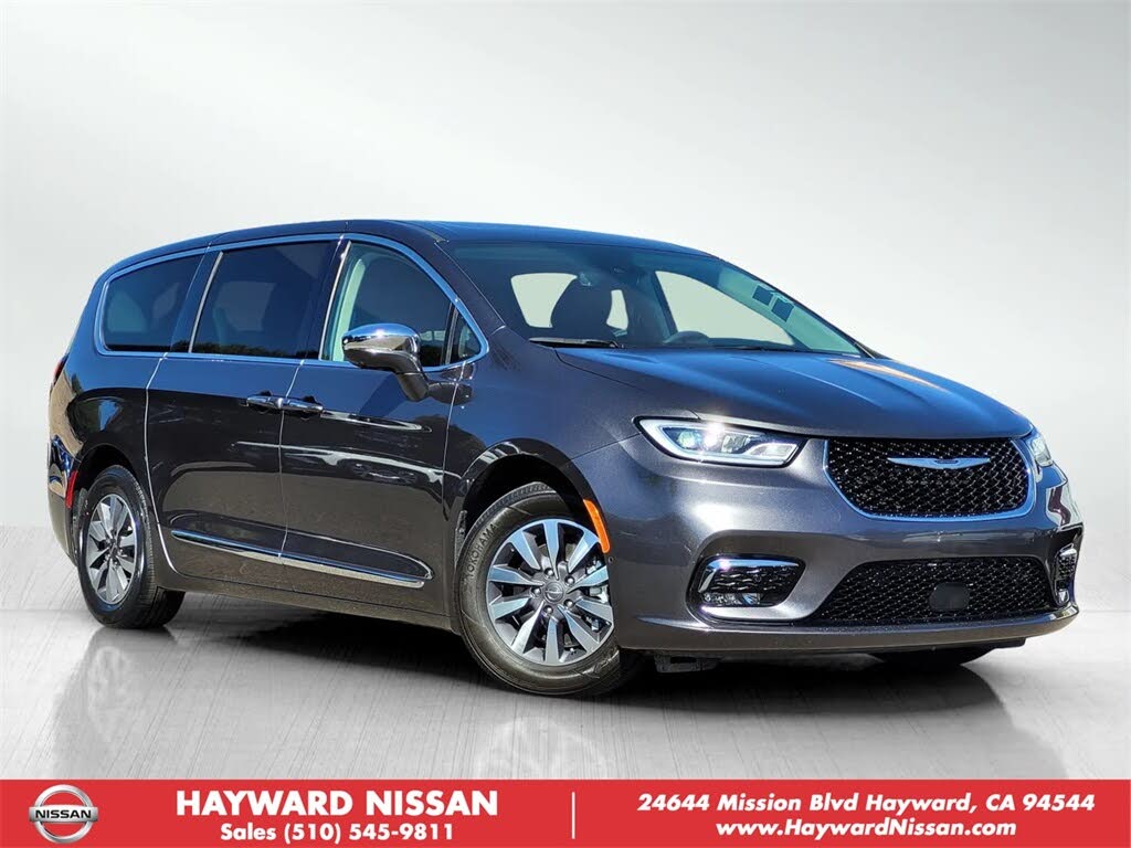 2022 Chrysler Pacifica Hybrid Limited FWD