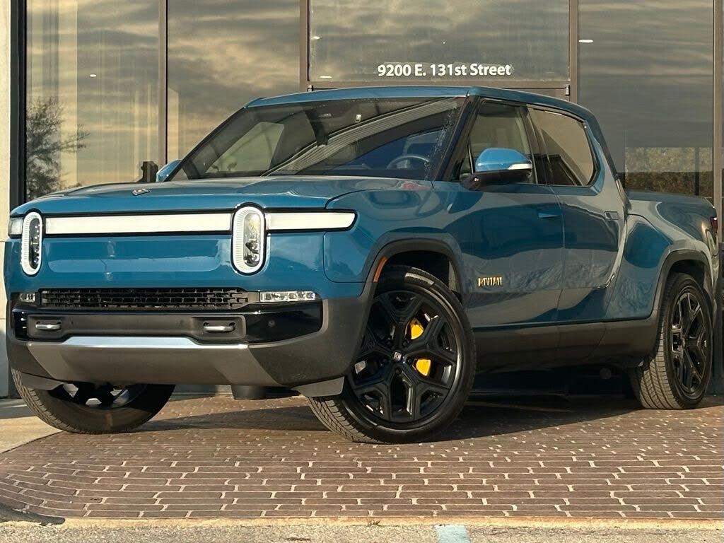 2022 Rivian R1T Adventure Crew Cab AWD