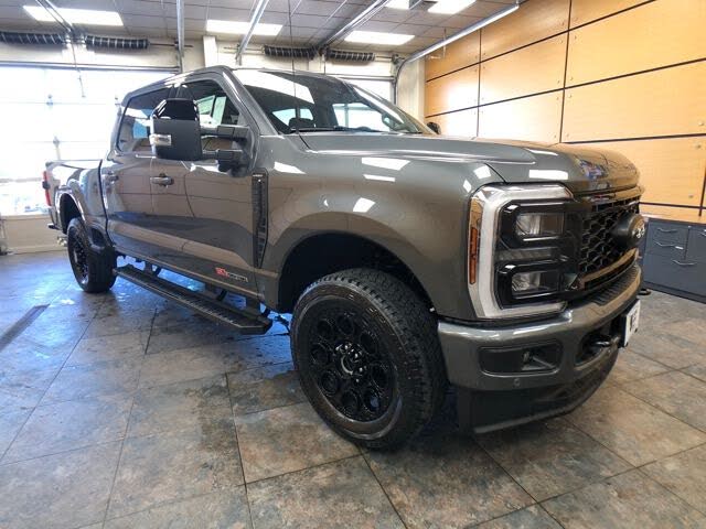 2026 Ford F-250 Super Duty Lariat Crew Cab 4WD