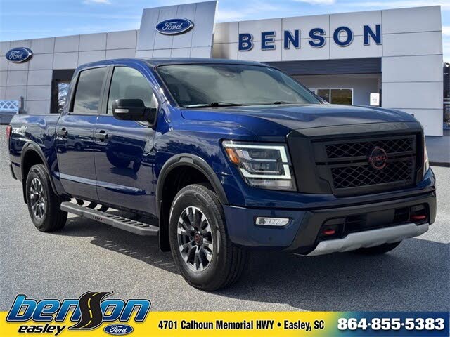 2024 Nissan Titan PRO-4X Crew Cab 4WD