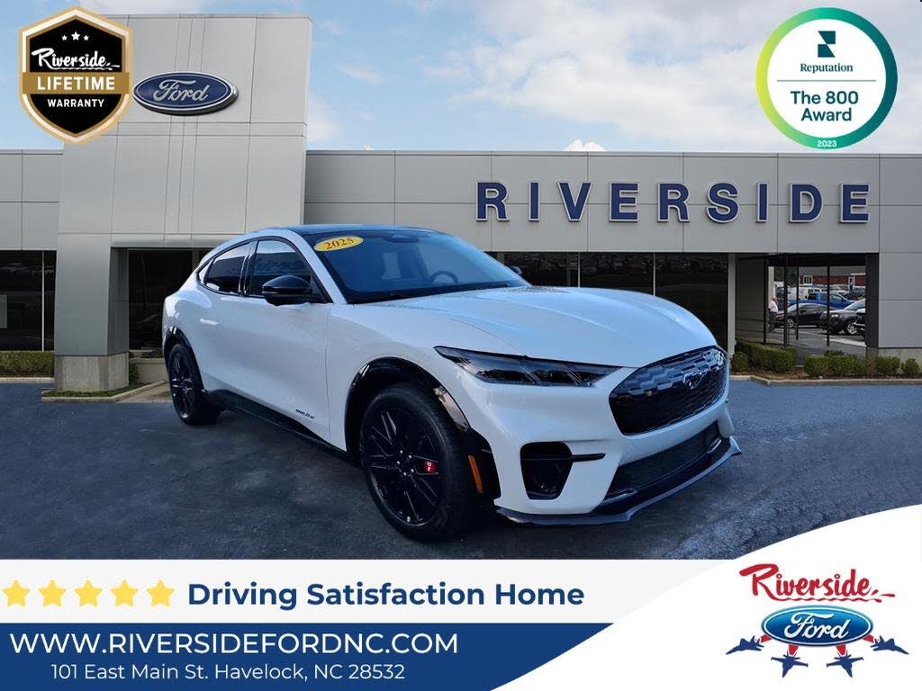 2025 Ford Mustang Mach-E Premium RWD