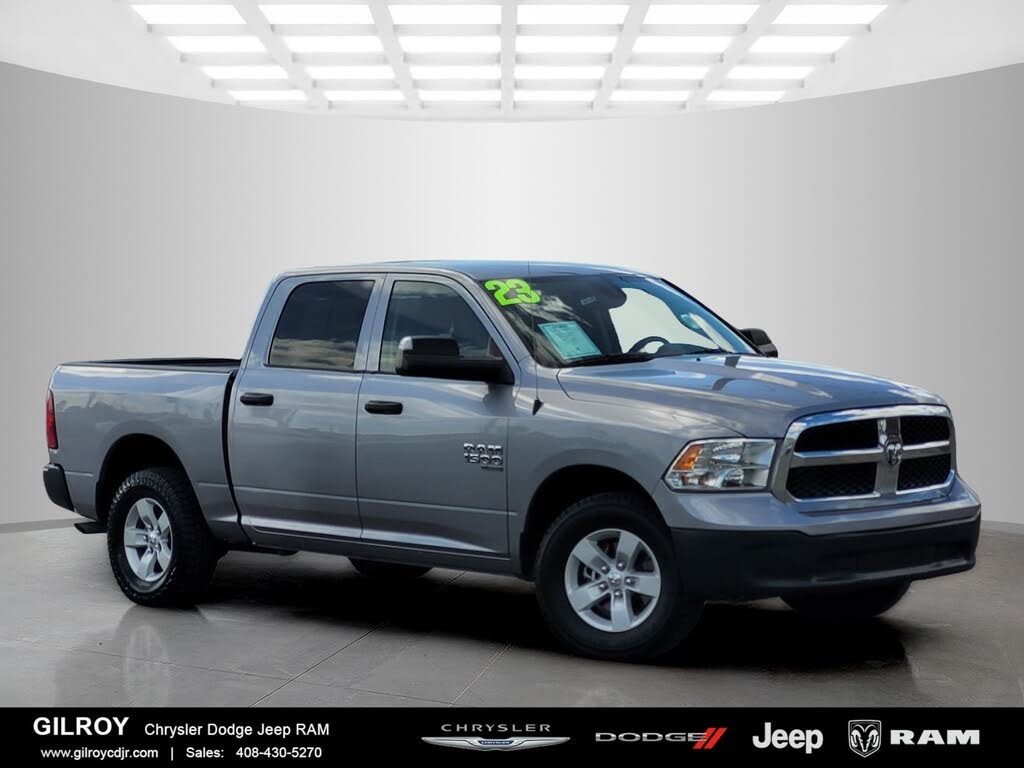 2023 RAM 1500 Classic SLT Crew Cab 4WD