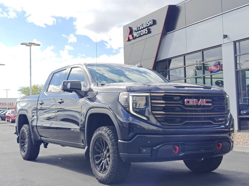2023 GMC Sierra 1500 AT4X Crew Cab 4WD