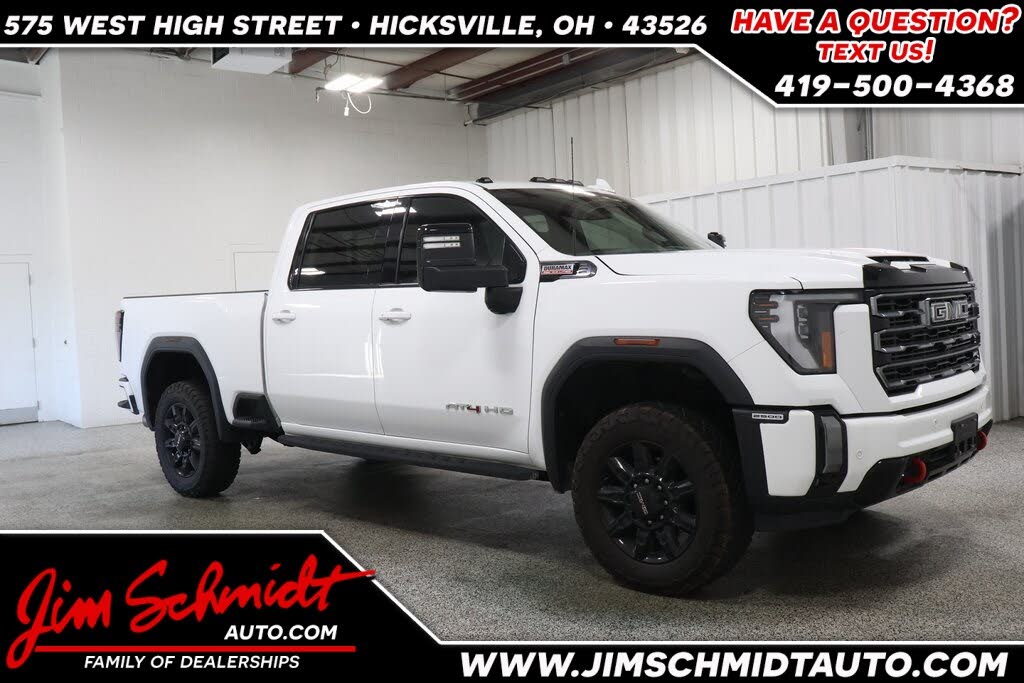 2024 GMC Sierra 2500HD AT4 Crew Cab 4WD