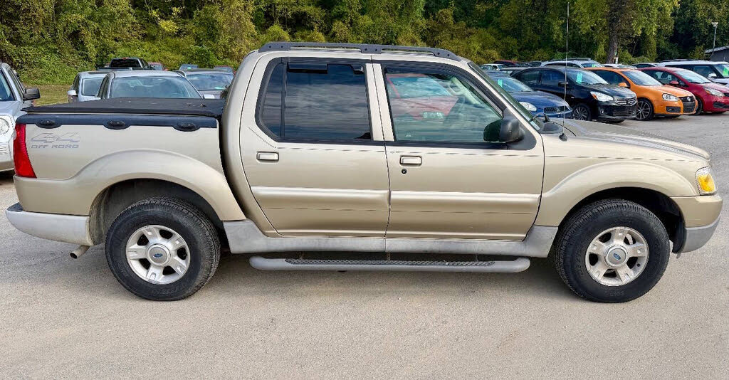 2003 Ford Explorer Sport Trac XLT 4WD Crew Cab
