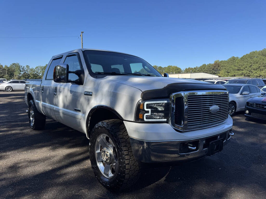 2006 Ford F-250 Super Duty Lariat Crew Cab 4WD