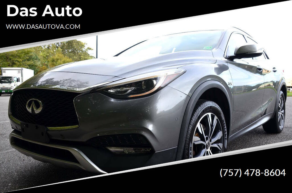 2017 INFINITI QX30 Premium AWD