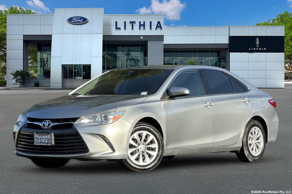 2017 Toyota Camry LE