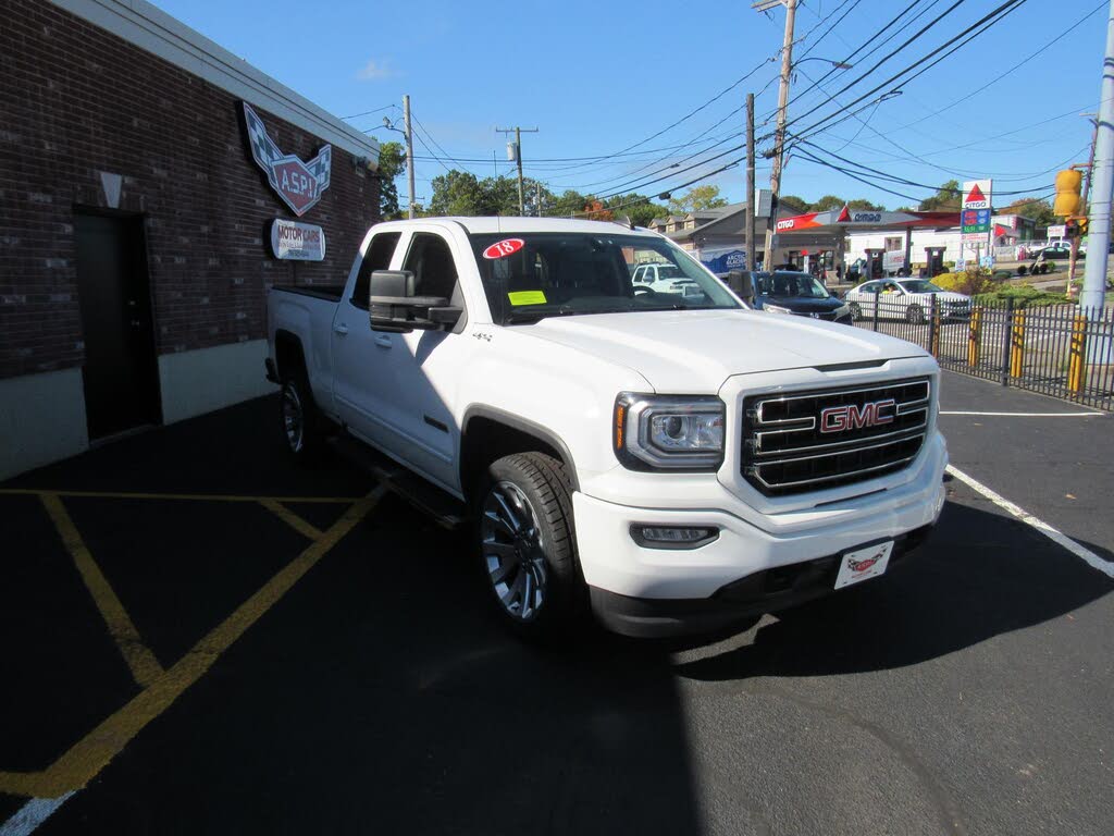 2018 GMC Sierra 1500 Base Double Cab 4WD