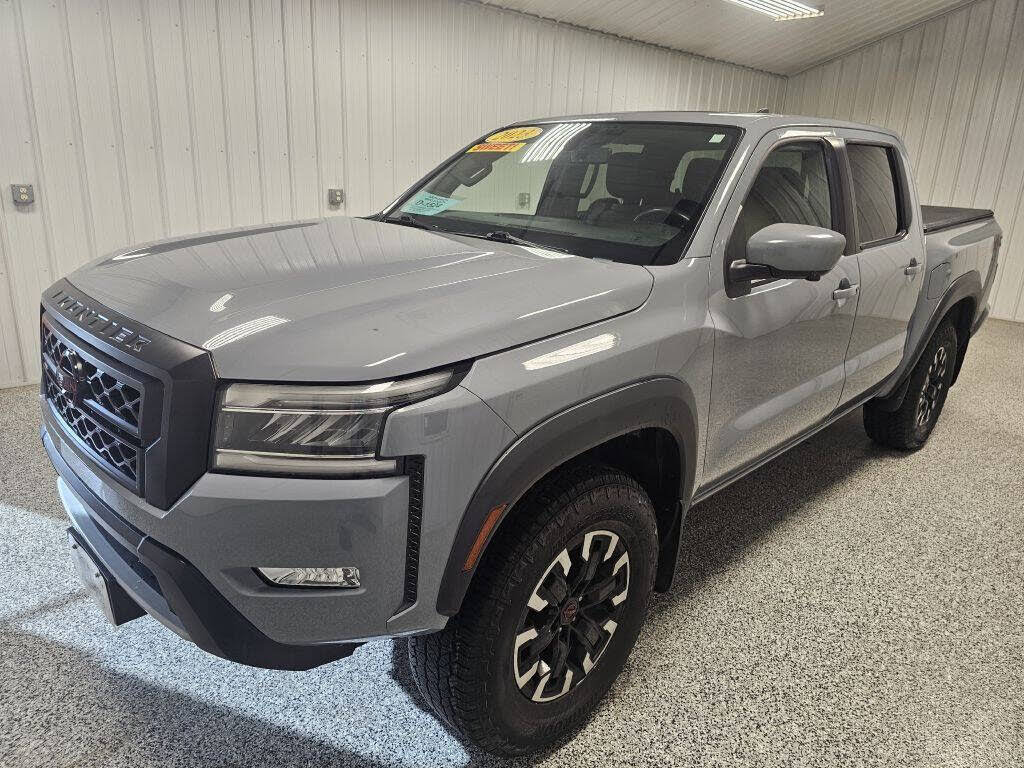 2023 Nissan Frontier PRO-4X Crew Cab 4WD