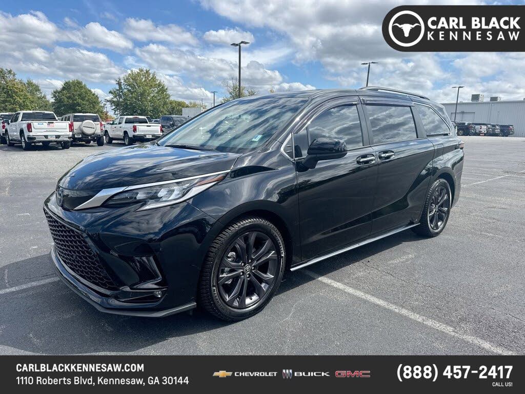 2022 Toyota Sienna XSE 7-Passenger FWD