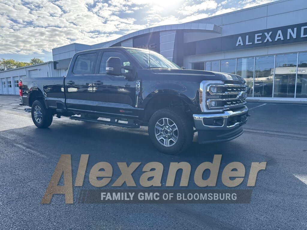 2024 Ford F-350 Super Duty Lariat Crew Cab 4WD