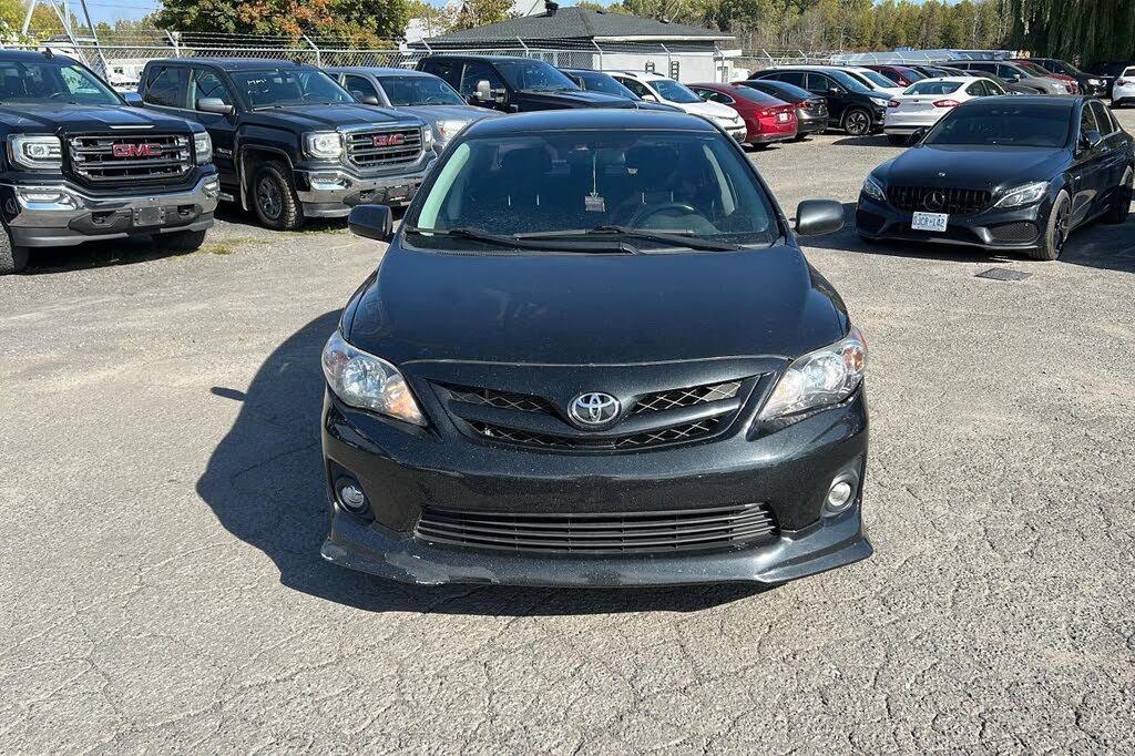 Toyota Corolla S 2011