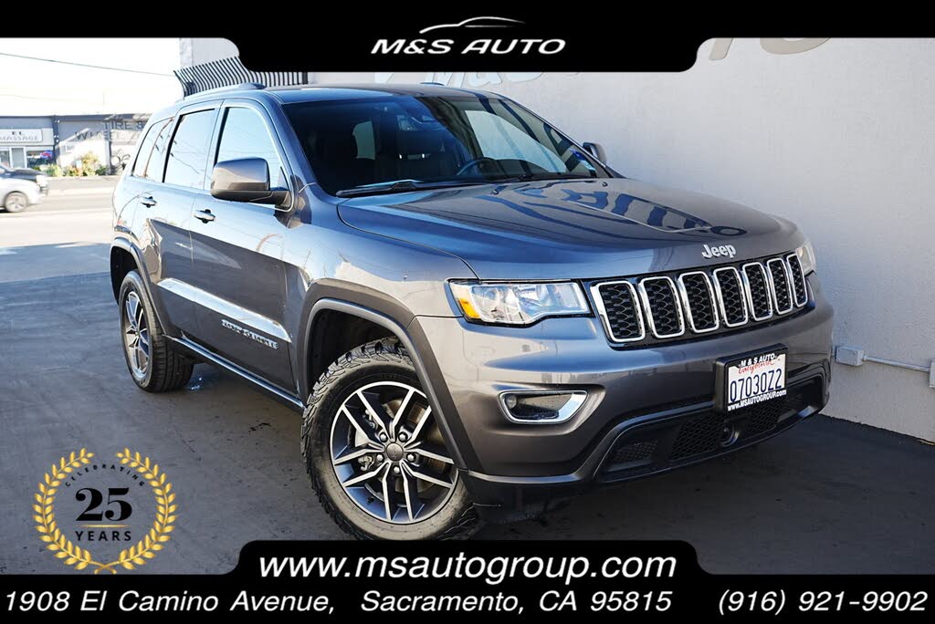 2020 Jeep Grand Cherokee Laredo E RWD