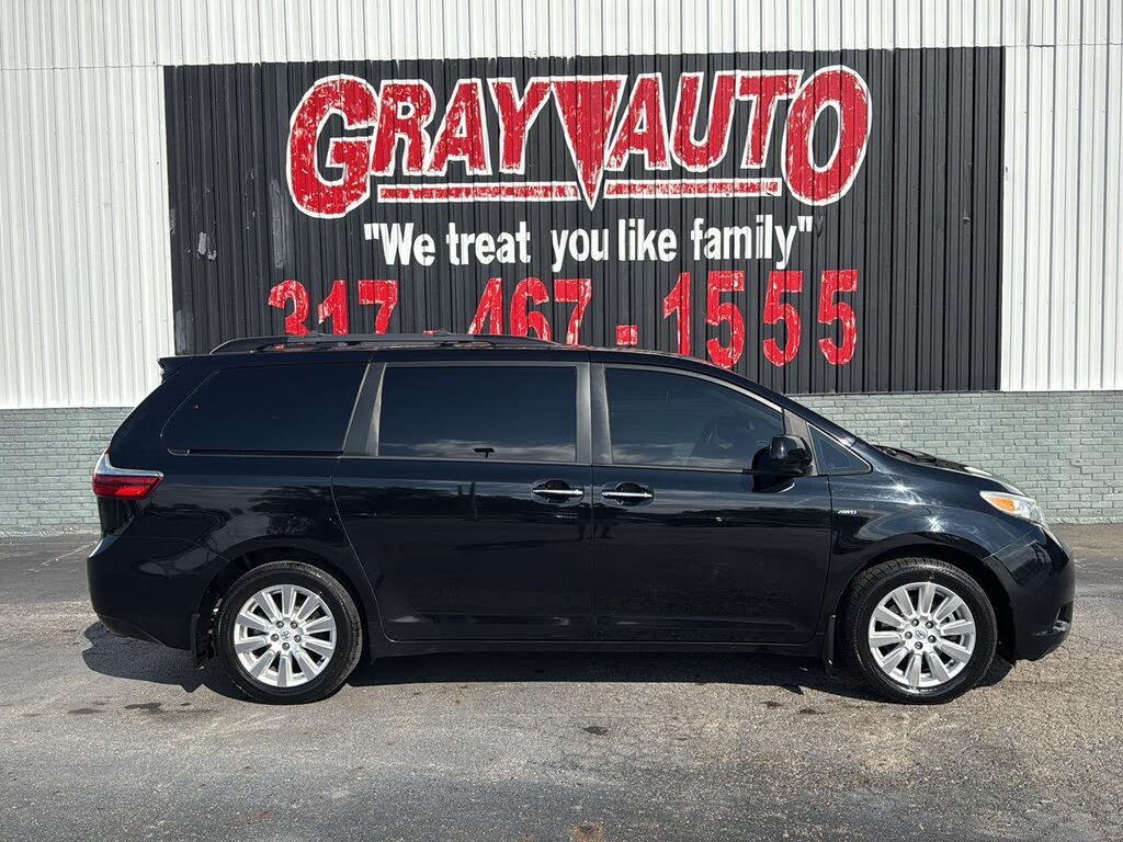 2017 Toyota Sienna XLE 7-Passenger AWD