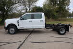 Ford F-350 Super Duty Chassis XL Crew Cab DRW 4WD