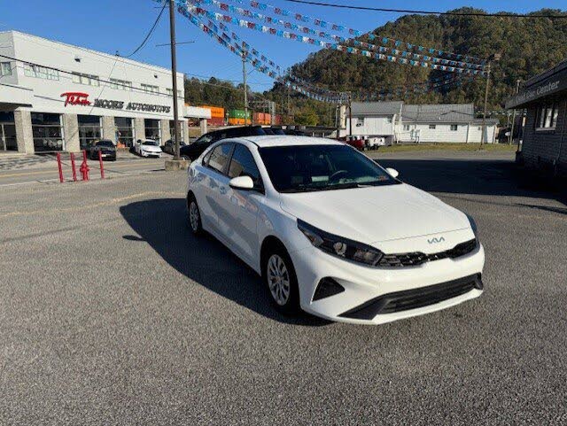 2023 Kia Forte LX FWD