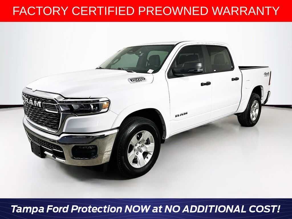 2025 RAM 1500 Big Horn Crew Cab 4WD