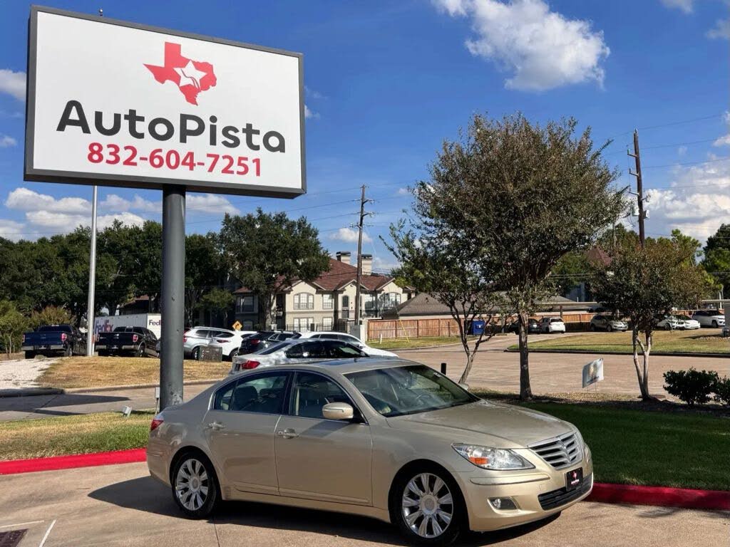 2011 Hyundai Genesis 3.8 RWD