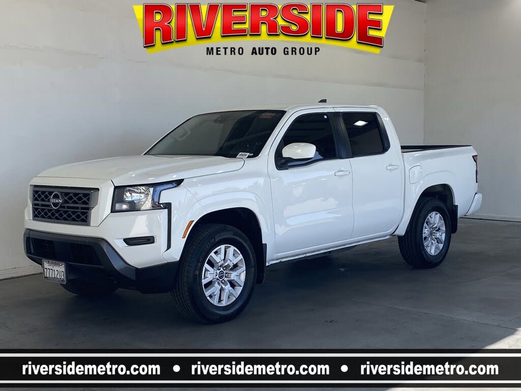 2023 Nissan Frontier SV Crew Cab 4WD