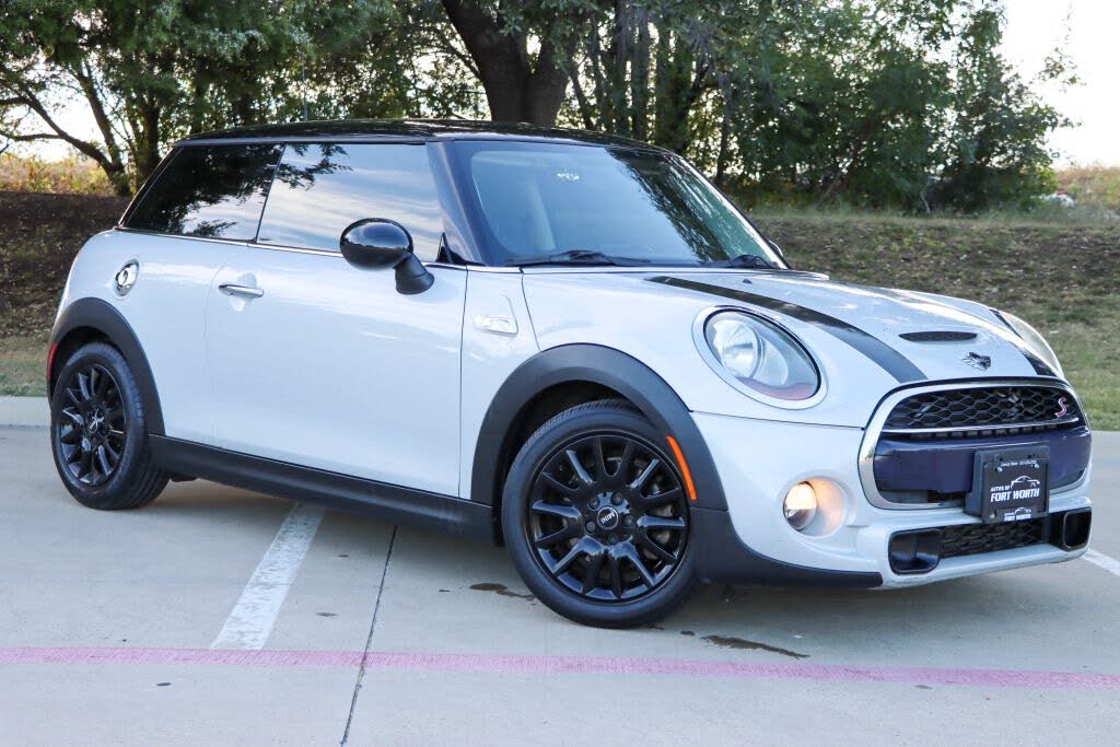 2015 MINI Cooper S 2-Door Hatchback FWD