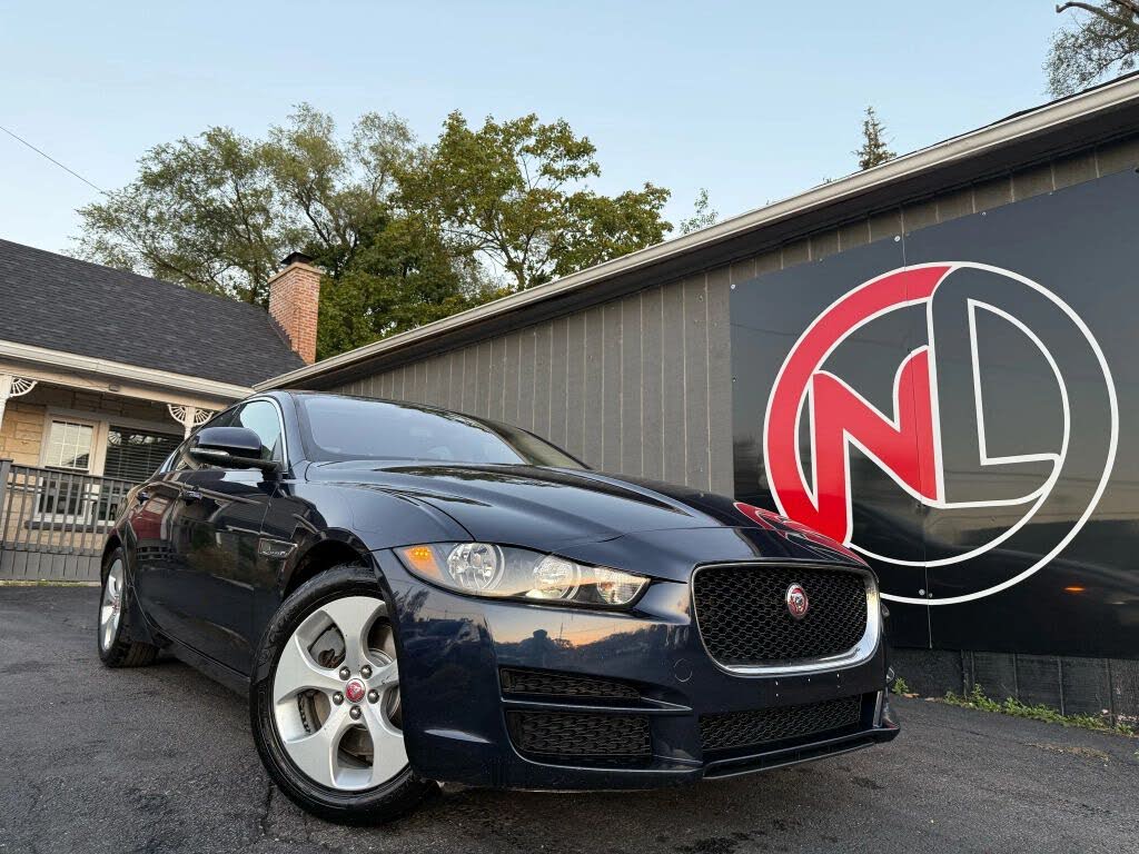 2017 Jaguar XE 25t RWD