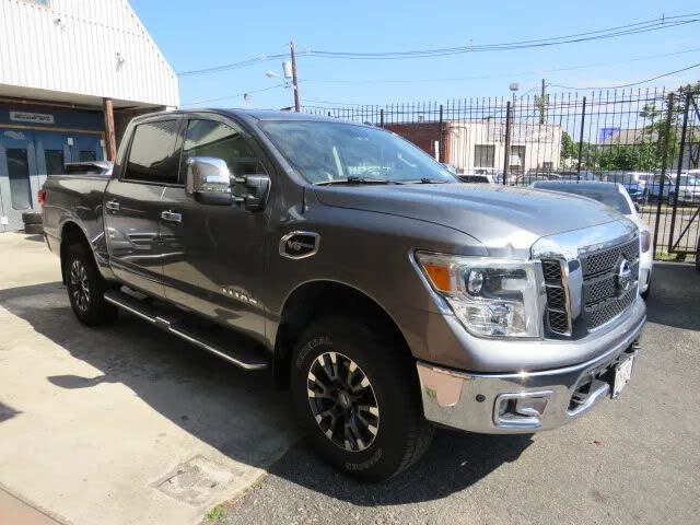 2017 Nissan Titan SL Crew Cab 4WD