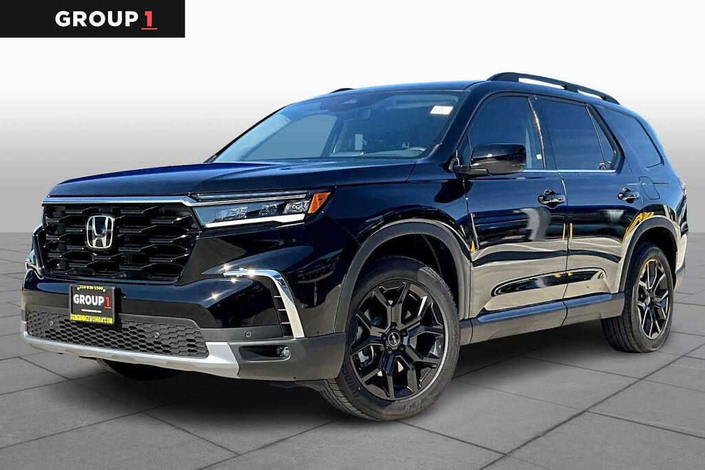 2025 Honda Pilot Touring AWD