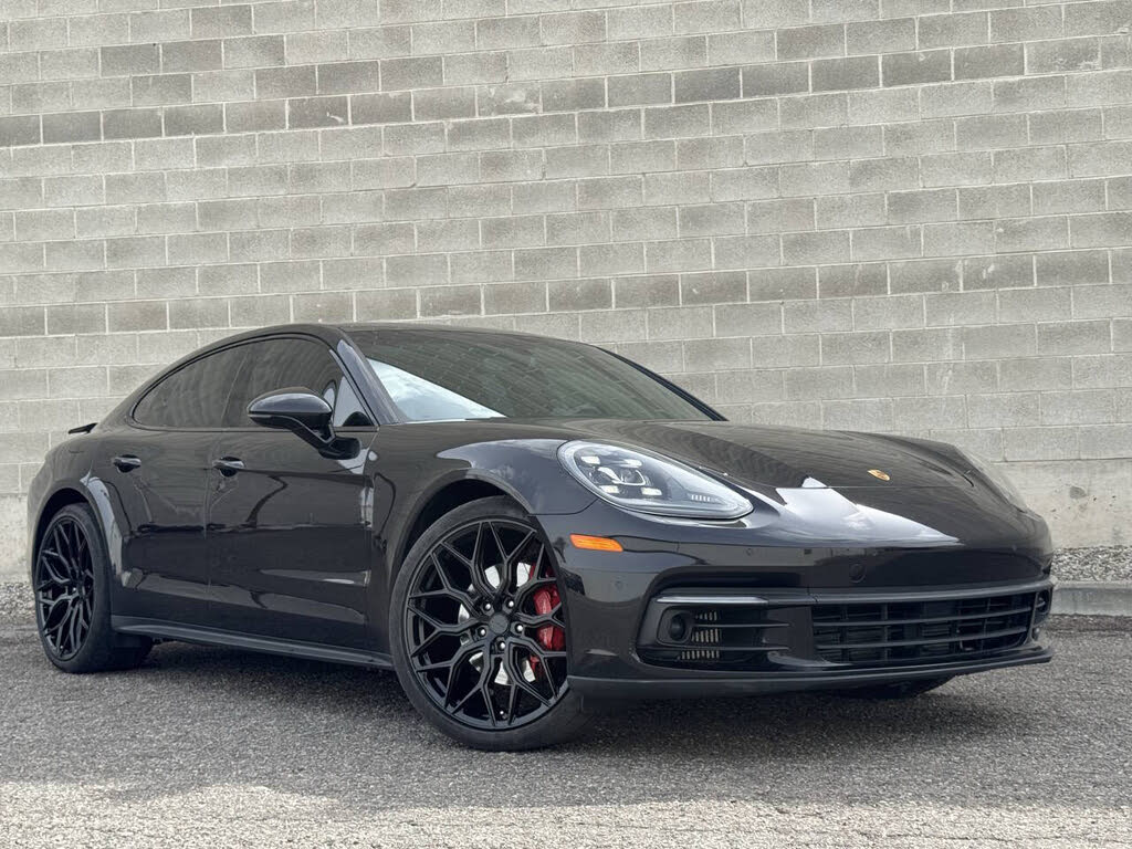 2017 Porsche Panamera 4S