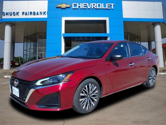 2024 Nissan Altima 2.5 SV FWD